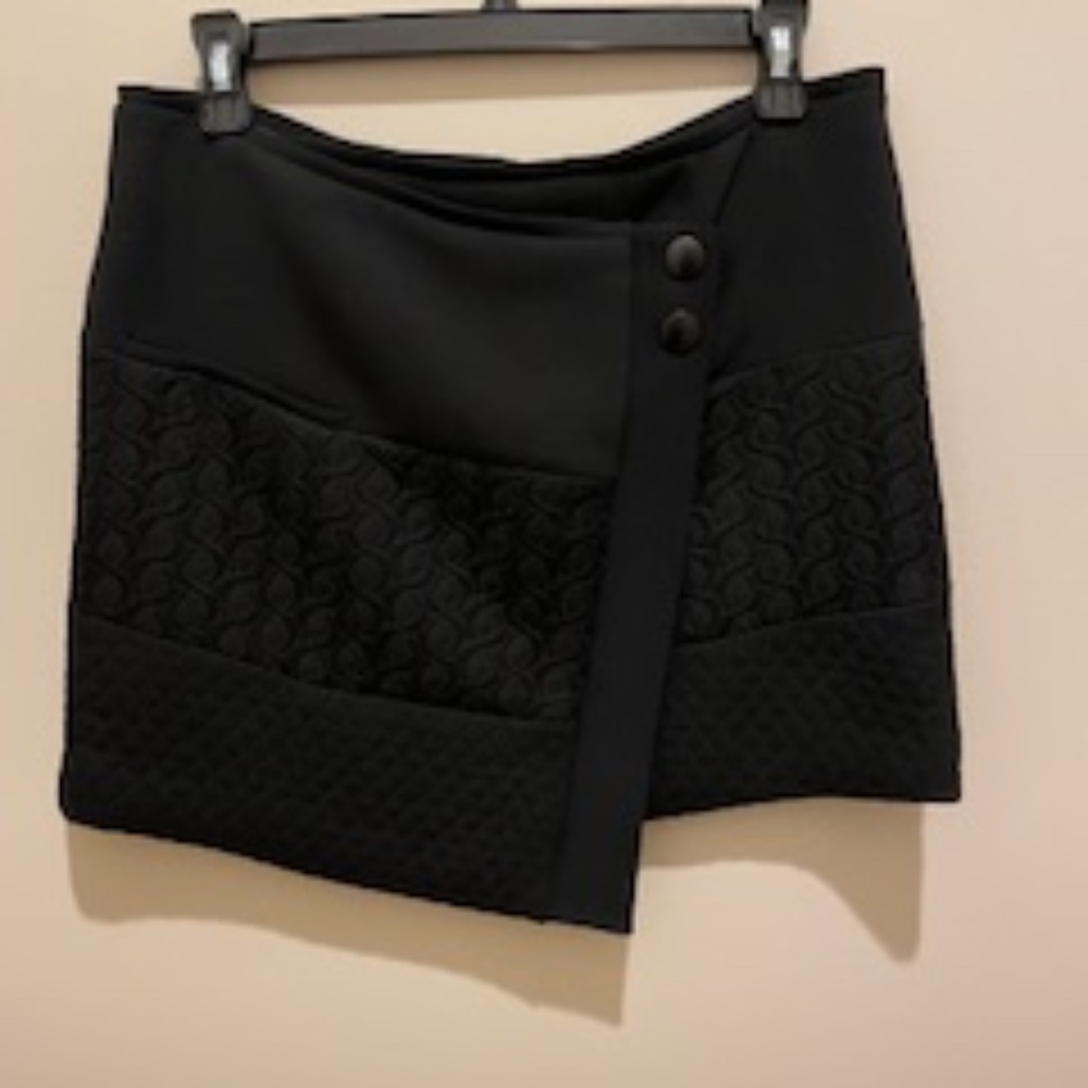 Cabi 926 Swathe Mini Wrap Skirt Black Quilted Textured - Size Small